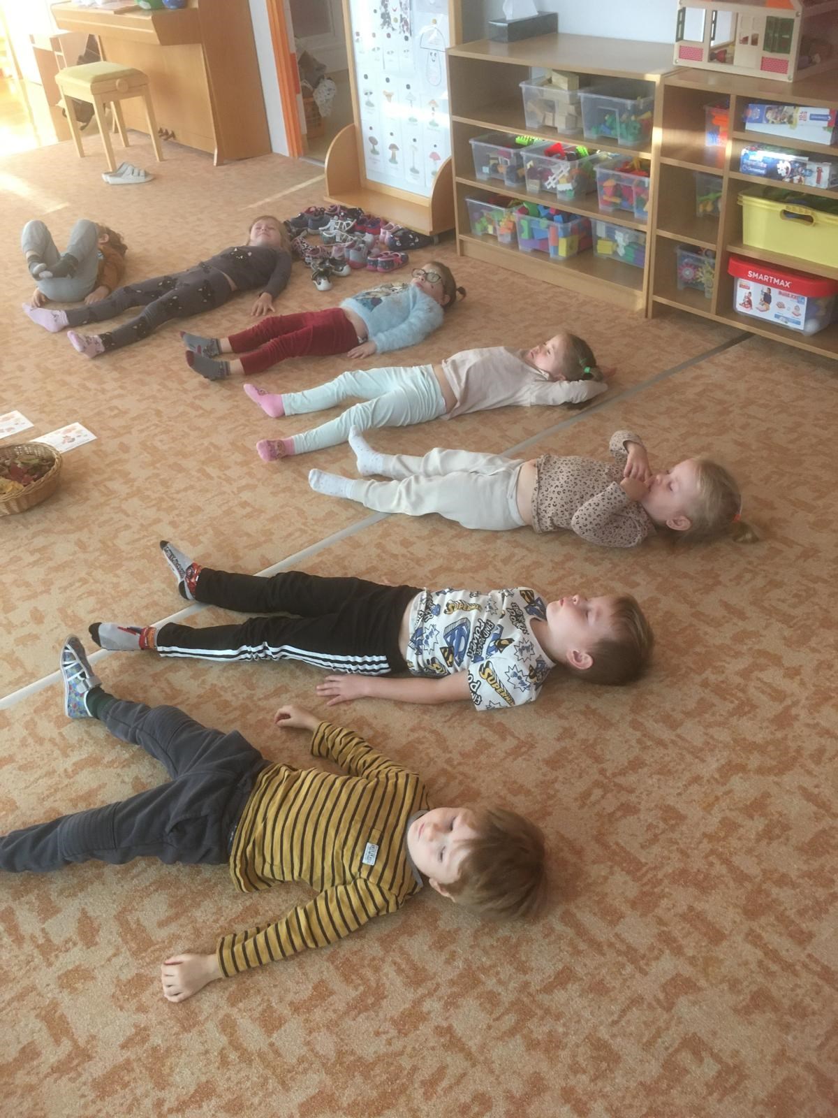 Podzimní jóga - relaxace (poslech podzimní relaxační hudby) 
